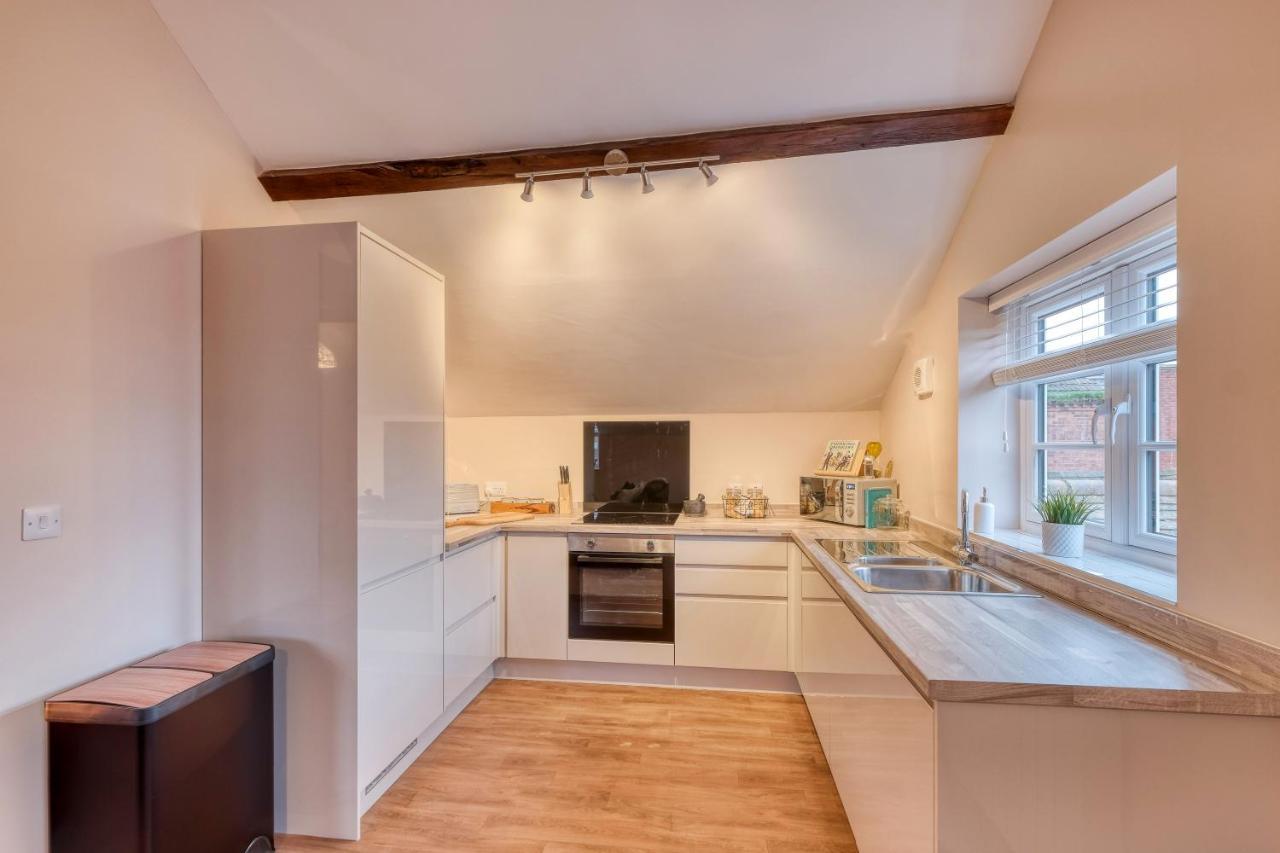 The Station Loft City Centre 1-Bed Apartment Worcester Exterior foto